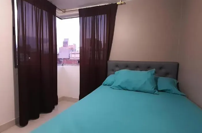 Centro! Apto San Lorenzo Downtown Apto Economico 2 Hab Parqueadero Incluido