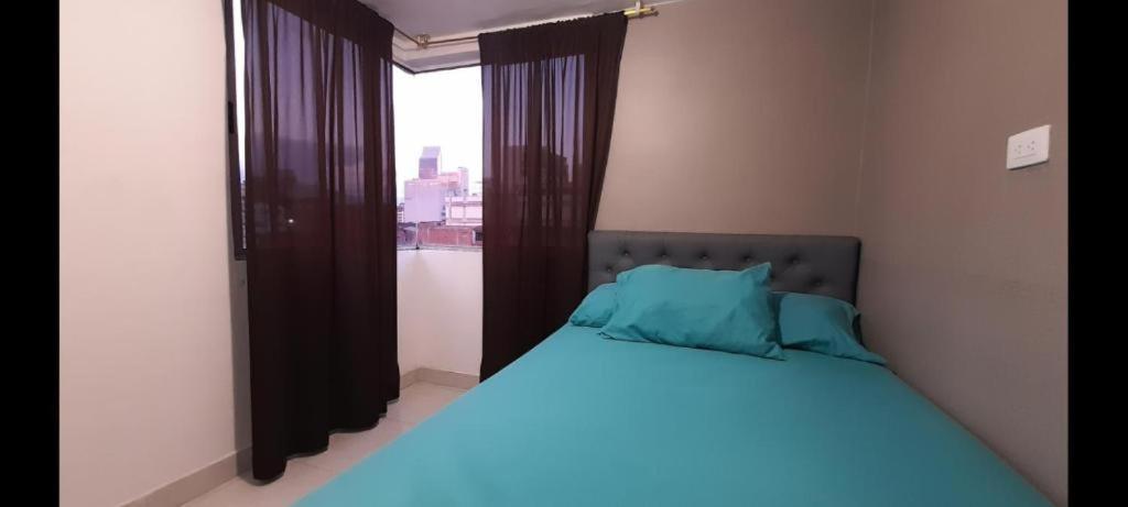 Centro! Apto San Lorenzo Downtown Apto Economico 2 Hab Parqueadero Incluido Medellin